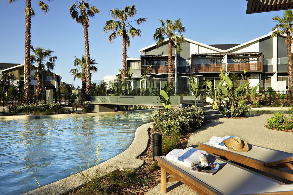 Pullman Magenta Shores Resort Entrance Exterior photo